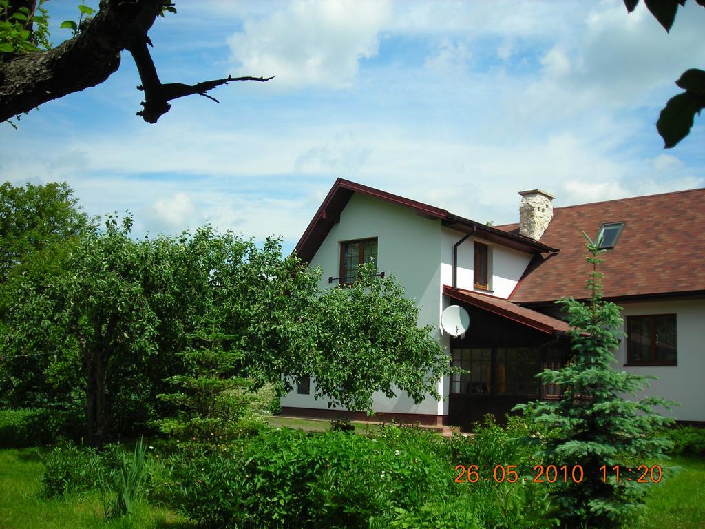 Dworek W Ogrodzie Kazimierz Dolny Esterno foto