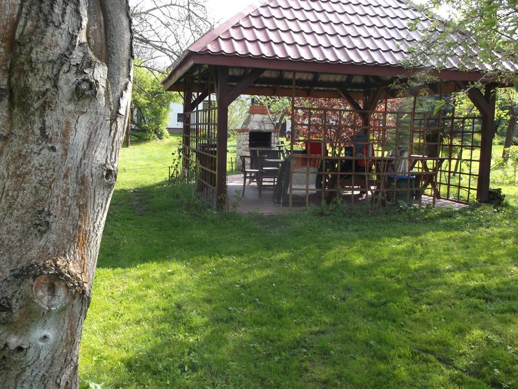 Dworek W Ogrodzie Kazimierz Dolny Esterno foto